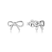 Plain 925 Sterling silver stud earring.