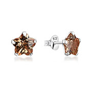 EZ-672 - 925 Sterling silver stud with cubic zircon.